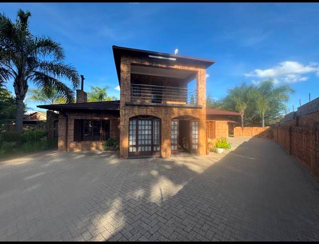 4 BEDROOM HOUSE FOR SALE IN GHOLFSIG